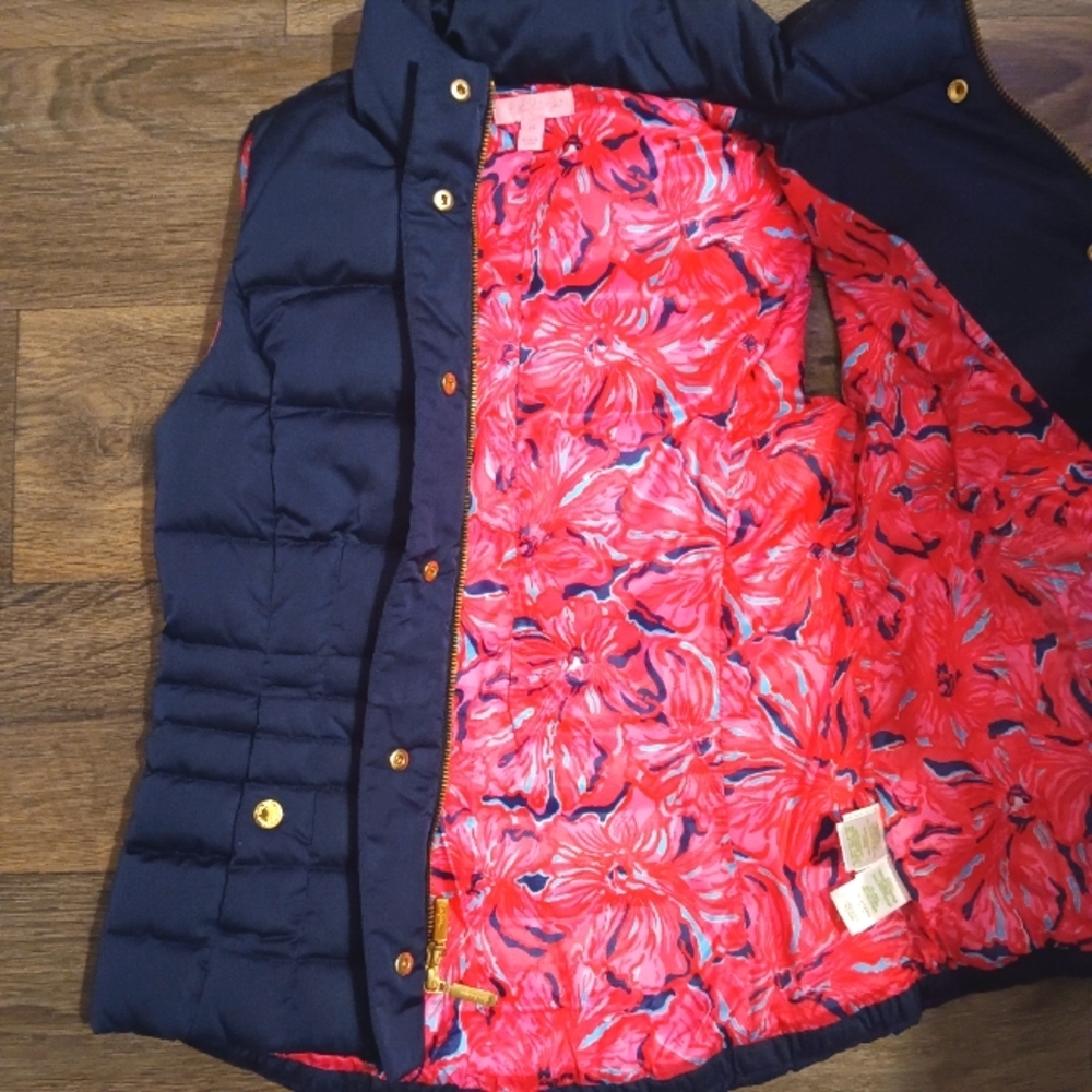 Lilly Pulitzer XS Navy Puffer Vest